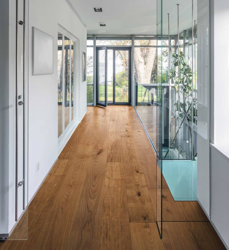 德国汉诺地板三层橡木Plank 1-strip Plaza 240 4V Smoked Oak Sauvage brushed 541439