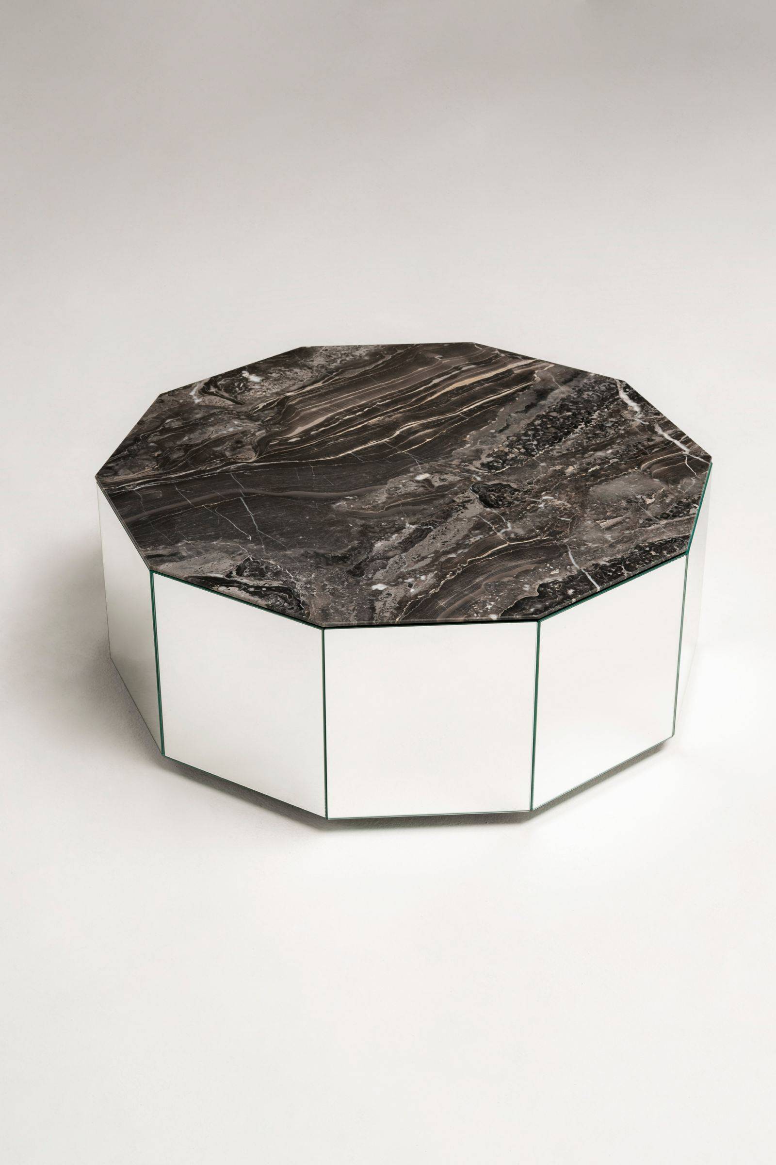 Tacchini Colonna 边几 11