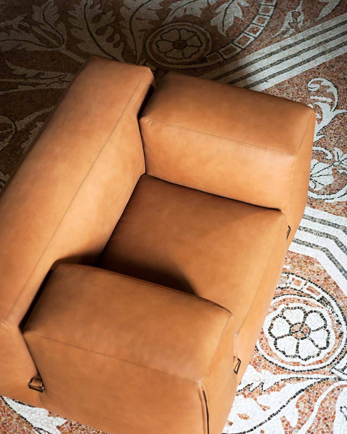 Tacchini Le Mura Armchair 扶手椅 3