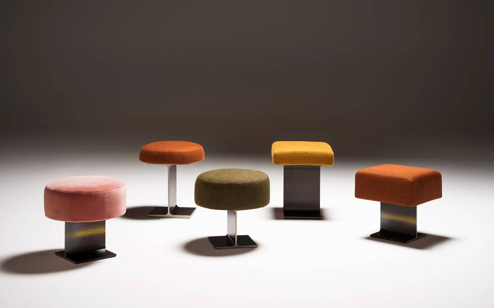 Tacchini Trono 椅子和凳子 3